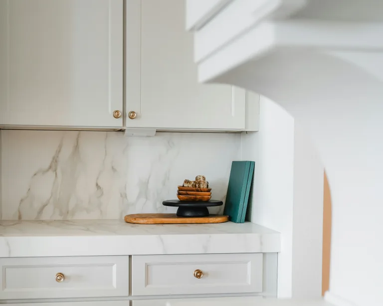 Alkuképes ház konyhája