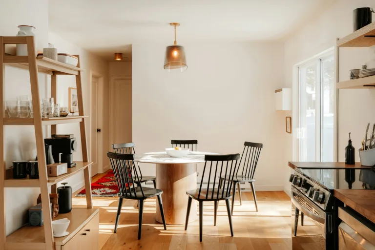 örökölt lakás étkezője